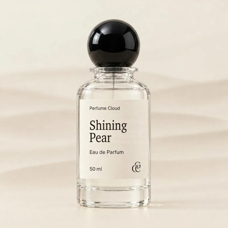 Flakon Shining Pear von Perfume Cloud mit schwarzem Kugeldeckel